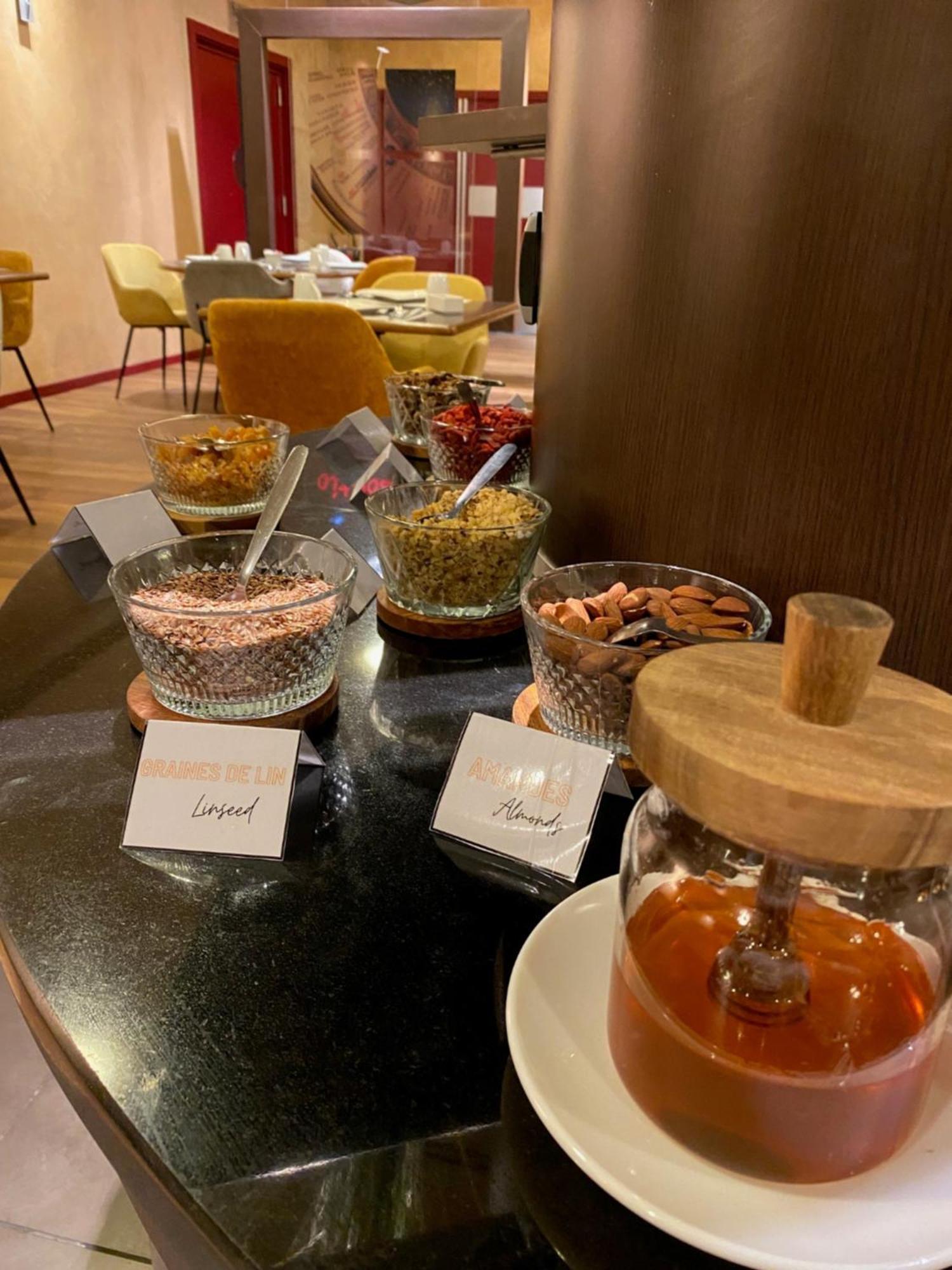 Mercure Besancon Parc Micaud - Hotel & Bar Екстериор снимка