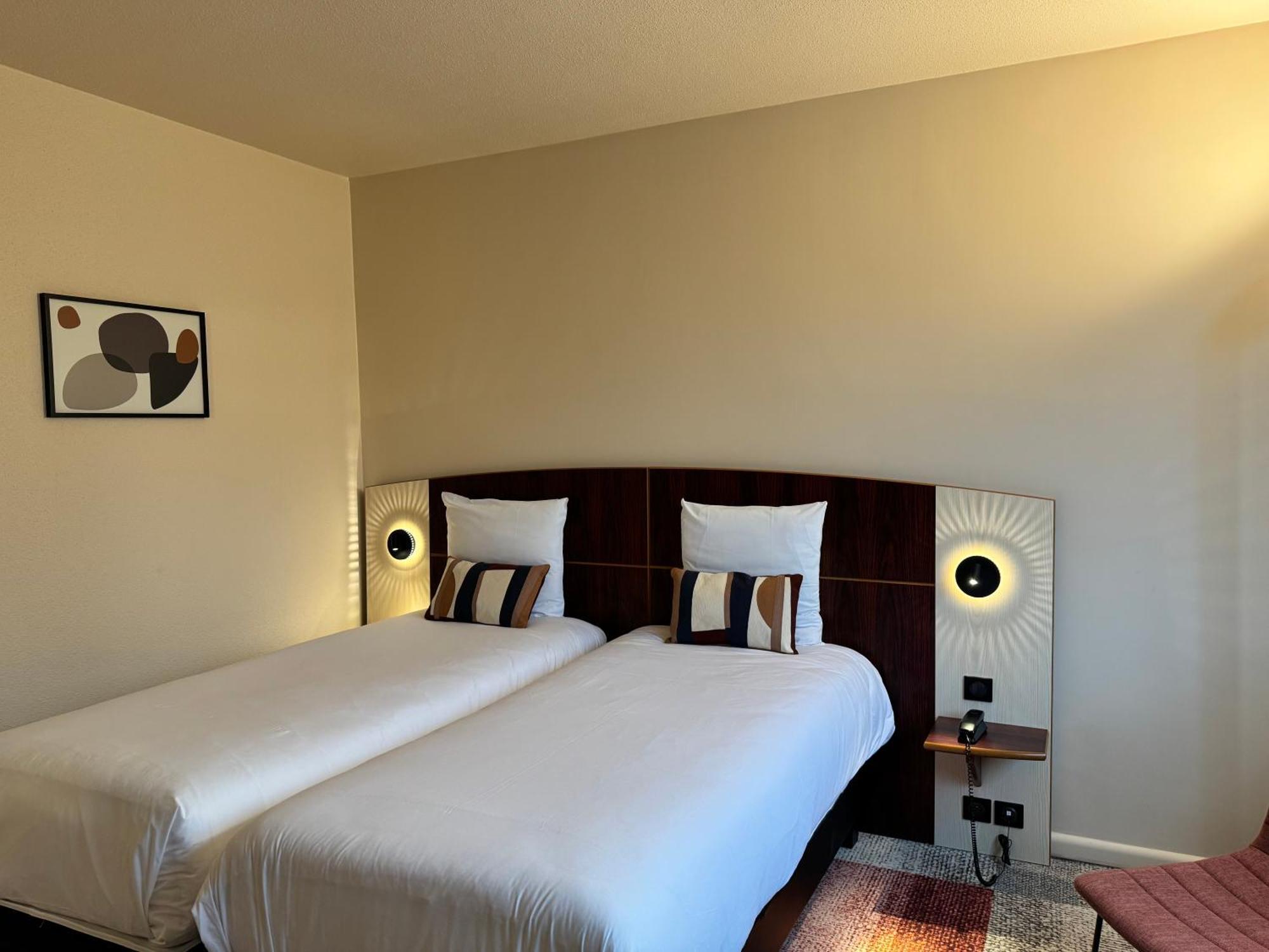 Mercure Besancon Parc Micaud - Hotel & Bar Екстериор снимка