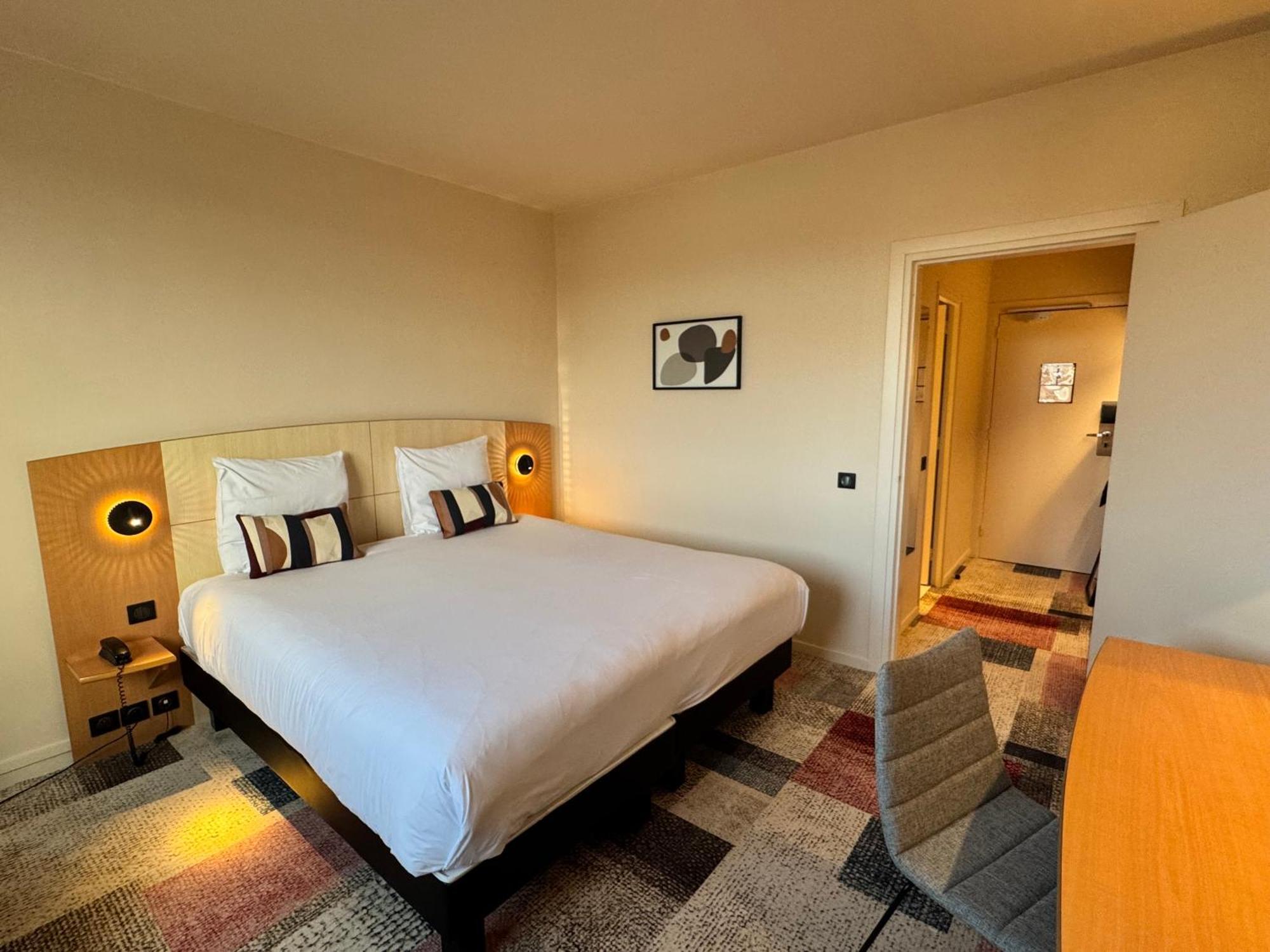 Mercure Besancon Parc Micaud - Hotel & Bar Екстериор снимка