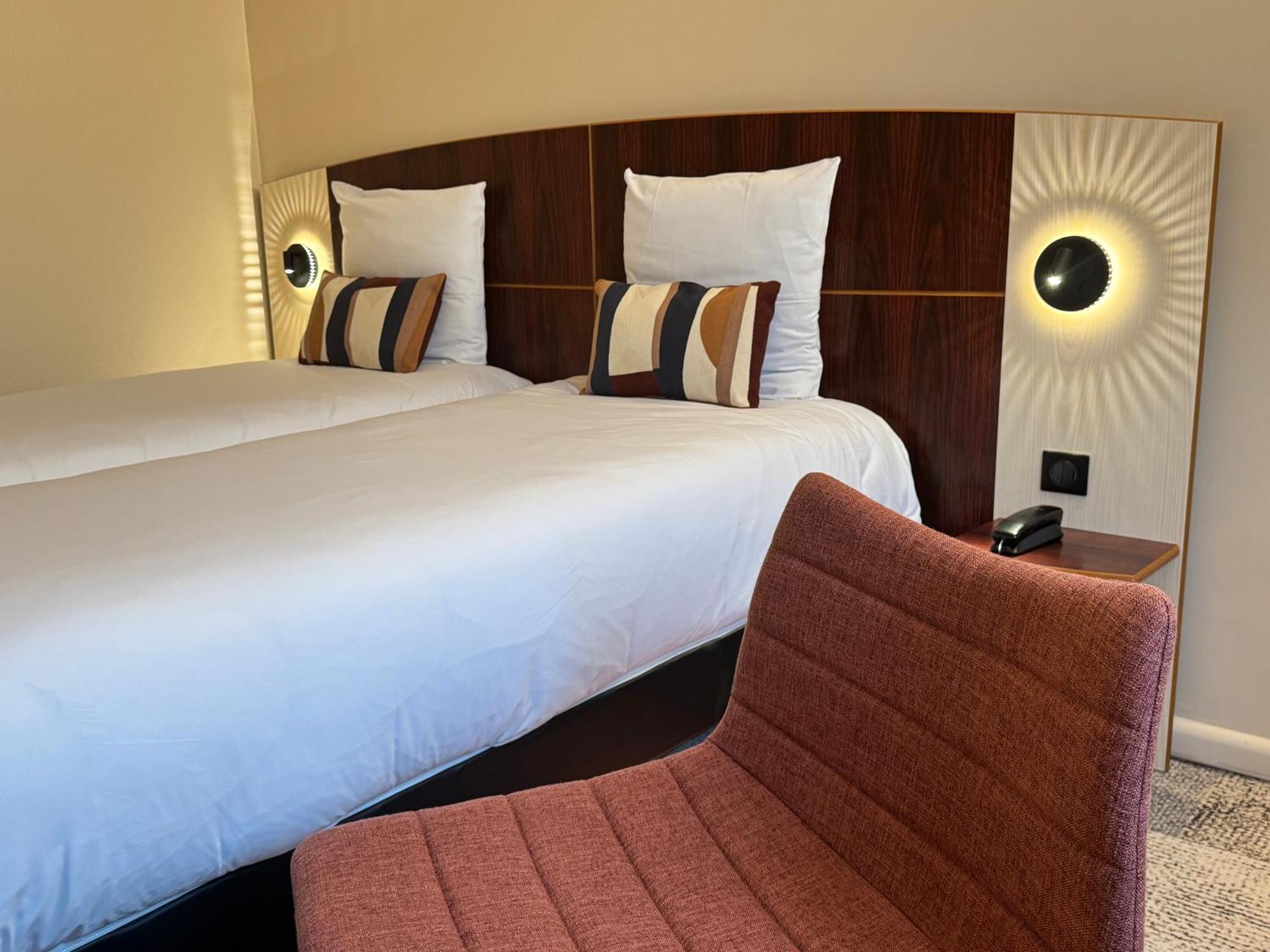 Mercure Besancon Parc Micaud - Hotel & Bar Екстериор снимка
