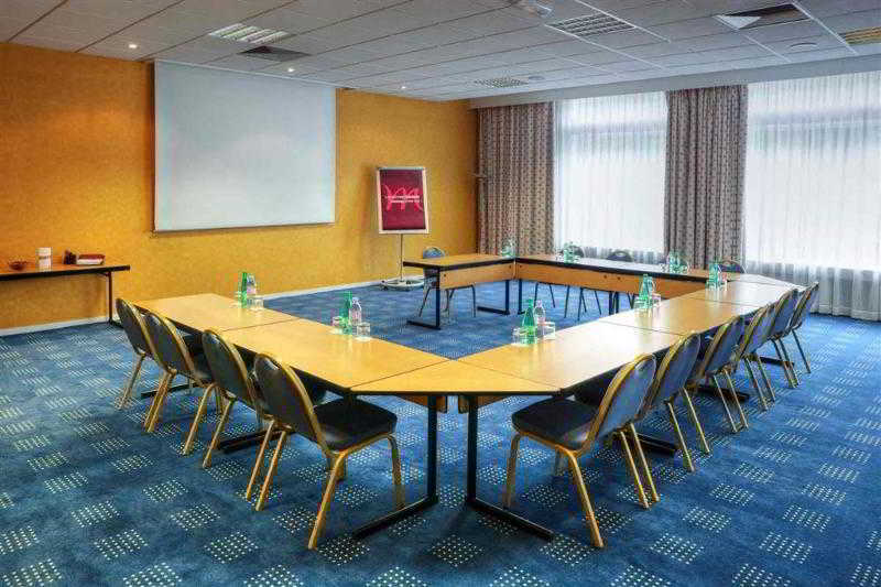 Mercure Besancon Parc Micaud - Hotel & Bar Екстериор снимка