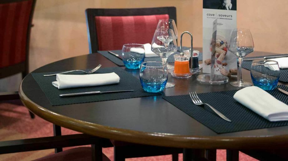 Mercure Besancon Parc Micaud - Hotel & Bar Екстериор снимка